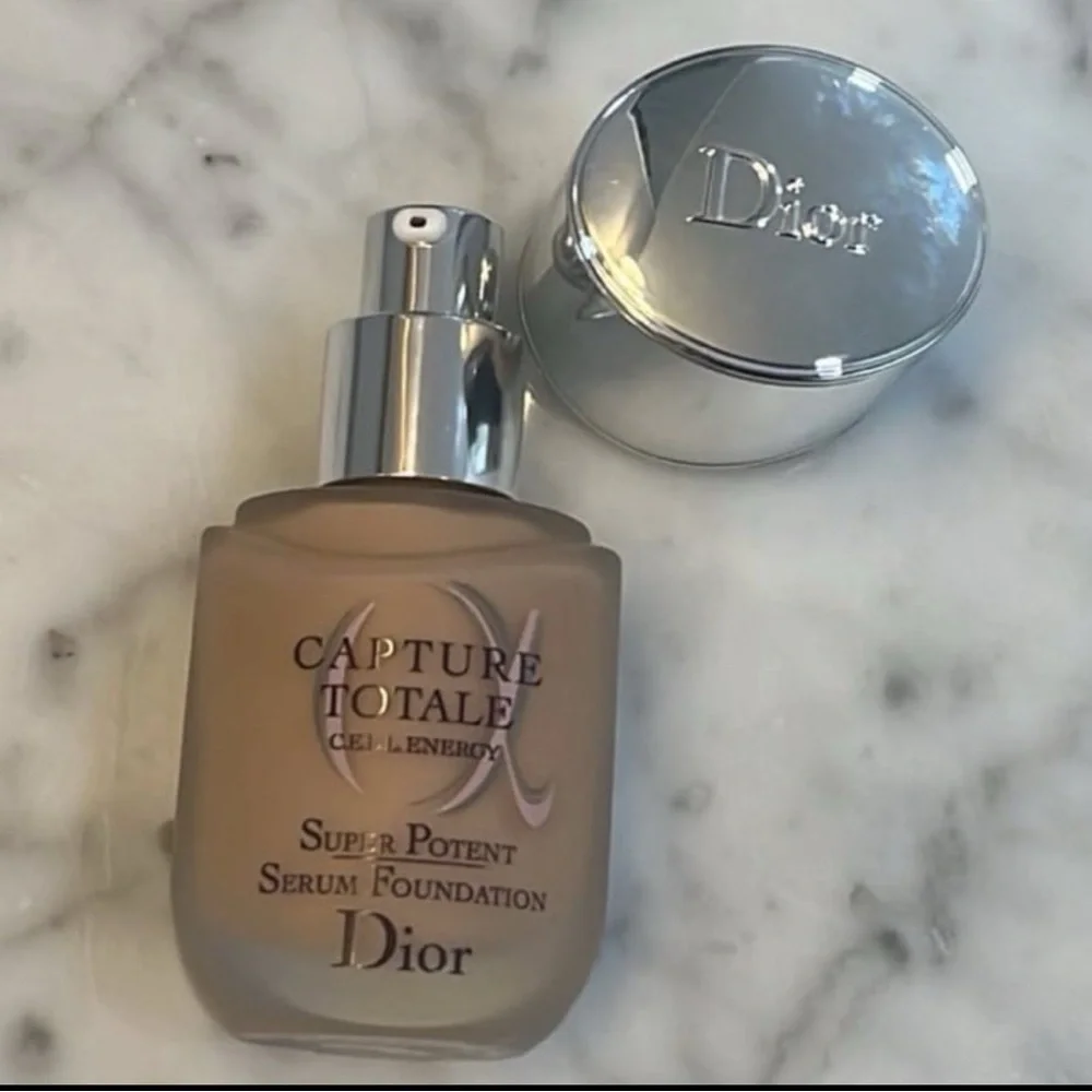 DIOR Capture Totale Super Potent Serum Foundation 3N SPF 20